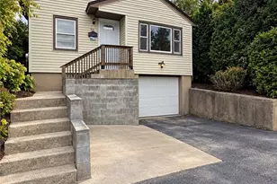 39 Standish Ave, Providence, RI 02908 - Photo 2