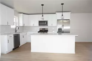391 Cahill St, Providence, RI 02905 - Photo 10