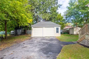 143 Blackamore Ave, Cranston, RI 02910 - Photo 40