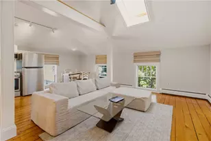 20 Berkeley Ave, Newport, RI 02840 - Photo 2