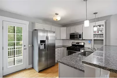 12 Park Avenue #8, Narragansett, RI 02882 - Photo 10