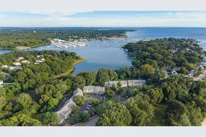 870 Bullocks Point Avenue, East Providence, RI 02915 - Photo 8