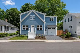 31 Prescott Hall Rd, Newport, RI 02840 - Photo 2
