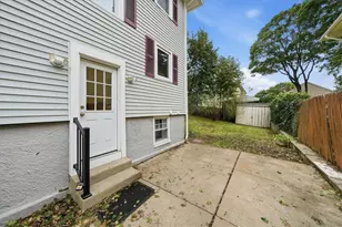 234 5th St, Providence, RI 02906 - Photo 18