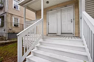 28 Pumgansett St, Providence, RI 02908 - Photo 6