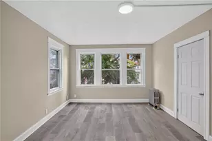 28 Pumgansett St, Providence, RI 02908 - Photo 10