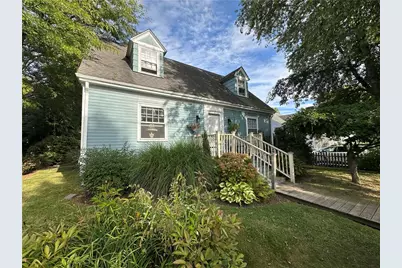 58 Eustis Avenue, Newport, RI 02840 - Photo 1