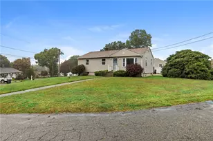 53 Fairgreen Dr, West Warwick, RI 02893 - Photo 32