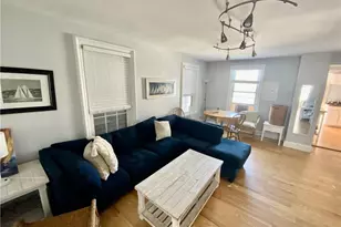 423 Thames St, Newport, RI 02840 - Photo 2