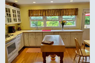 4 Key Court, Newport, RI 02840 - Photo 18