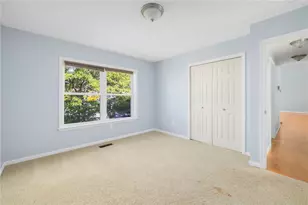 75 James St, East Providence, RI 02914 - Photo 28