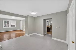 25 Zella St, Providence, RI 02908 - Photo 8