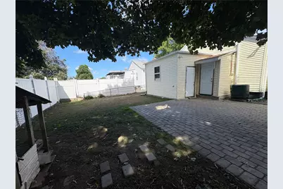 40 Standish Avenue, Providence, RI 02908 - Photo 16