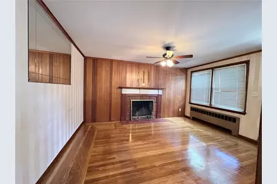40 Standish Avenue, Providence, RI 02908 - Photo 2