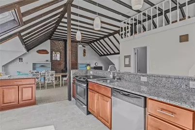 167 Coggeshall Avenue #E, Newport, RI 02840 - Photo 8