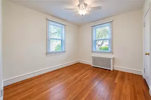 107 Fuller St, Pawtucket, RI 02861 - Photo 16