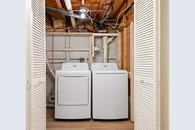 107 Fuller Street, Pawtucket, RI 02861 - Photo 20