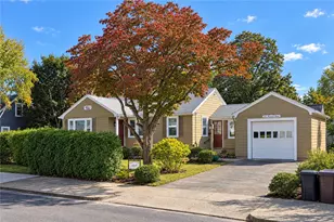 107 Fuller St, Pawtucket, RI 02861 - Photo 1