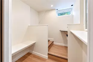 107 Fuller St, Pawtucket, RI 02861 - Photo 20