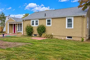107 Fuller St, Pawtucket, RI 02861 - Photo 24