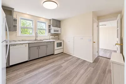 107 Fuller Street, Pawtucket, RI 02861 - Photo 10
