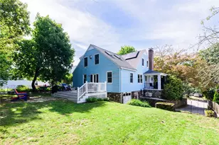 75 Summer St, Westerly, RI 02891 - Photo 2