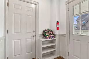 126 Coyle Ave, Pawtucket, RI 02861 - Photo 16