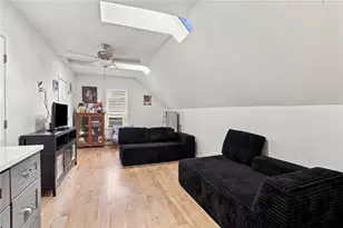 126 Coyle Ave, Pawtucket, RI 02861 - Photo 28