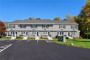 200 Post Rd, Warwick, RI 02888 - Photo 2