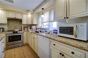 55 Jastram St, Providence, RI 02908 - Photo 4