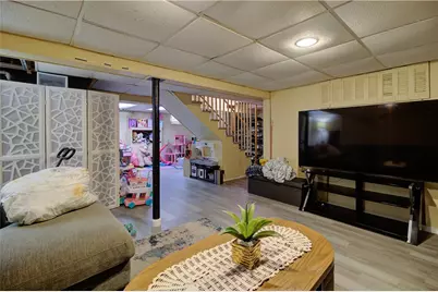 55 Jastram Street, Providence, RI 02908 - Photo 16