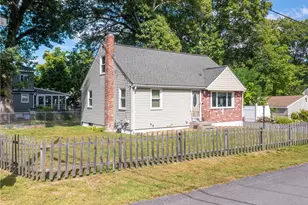 73 Salix St, Warwick, RI 02889 - Photo 28