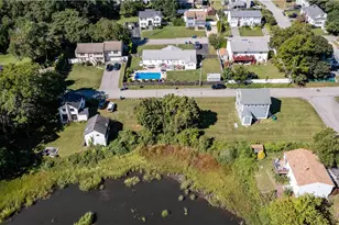 80 Carder Rd, Warwick, RI 02889 - Photo 4