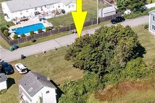 80 Carder Rd, Warwick, RI 02889 - Photo 12
