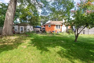 203 Wendell Rd, Warwick, RI 02888 - Photo 12