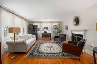 60 Alhambra Cir, Cranston, RI 02905 - Photo 10