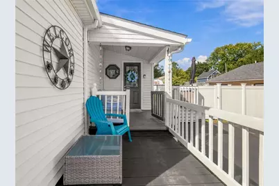 37 Oxford Avenue, Warwick, RI 02889 - Photo 2