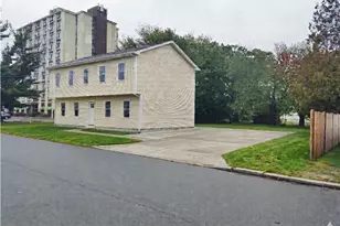 46 Irving Ave, East Providence, RI 02914 - Photo 2