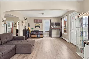 297 Burnside Ave, Woonsocket, RI 02895 - Photo 8