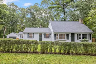 15 Williams Rd, Smithfield, RI 02917 - Photo 1