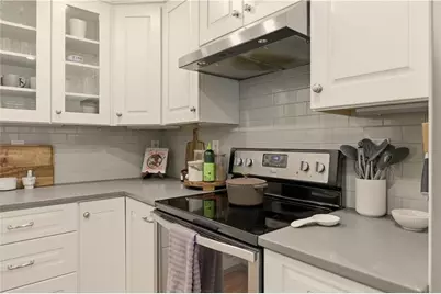 28 Kay Street #3, Newport, RI 02840 - Photo 8