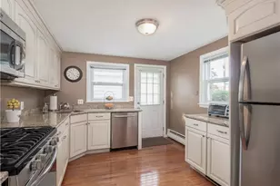 54 Grasslands Rd, East Greenwich, RI 02818 - Photo 10