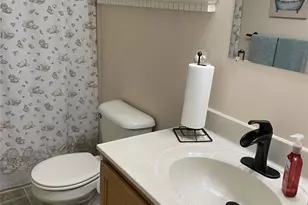 26 Bluejay St, Tiverton, RI 02878 - Photo 10