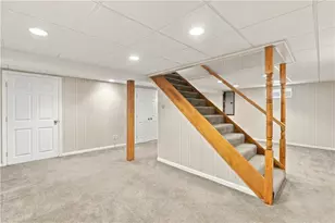 6 Crestmont Dr, Richmond, RI 02812 - Photo 44