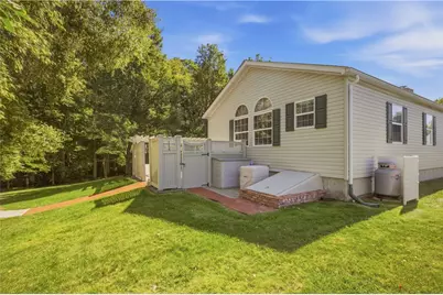 26 Mockingbird Lane, Tiverton, RI 02878 - Photo 36