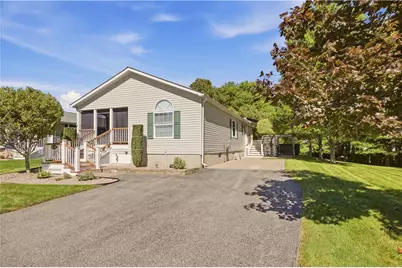 26 Mockingbird Lane, Tiverton, RI 02878 - Photo 2