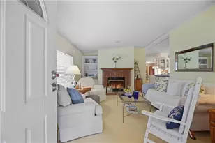 26 Mockingbird Ln, Tiverton, RI 02878 - Photo 4