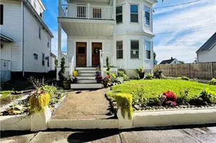 23 Spring St, Pawtucket, RI 02860 - Photo 2