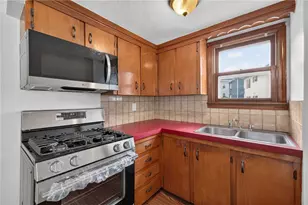 484 Weeden St, Pawtucket, RI 02860 - Photo 34