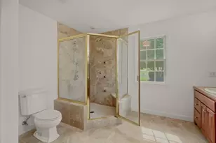 139 Lambie Cir, Portsmouth, RI 02871 - Photo 16